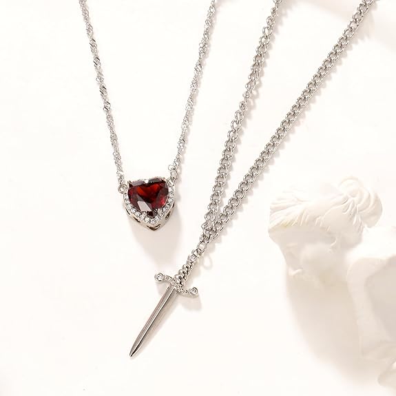 Collane di amore e amicizia : cuore e spada